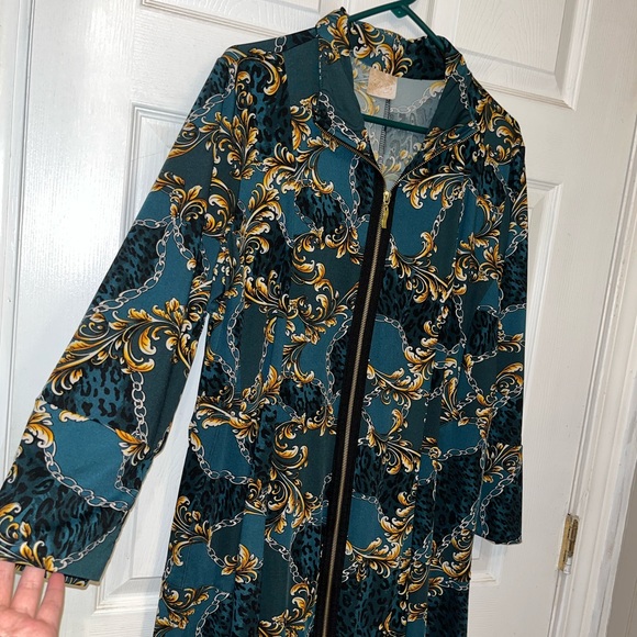 Zadie B’s - Picture 4 of 7